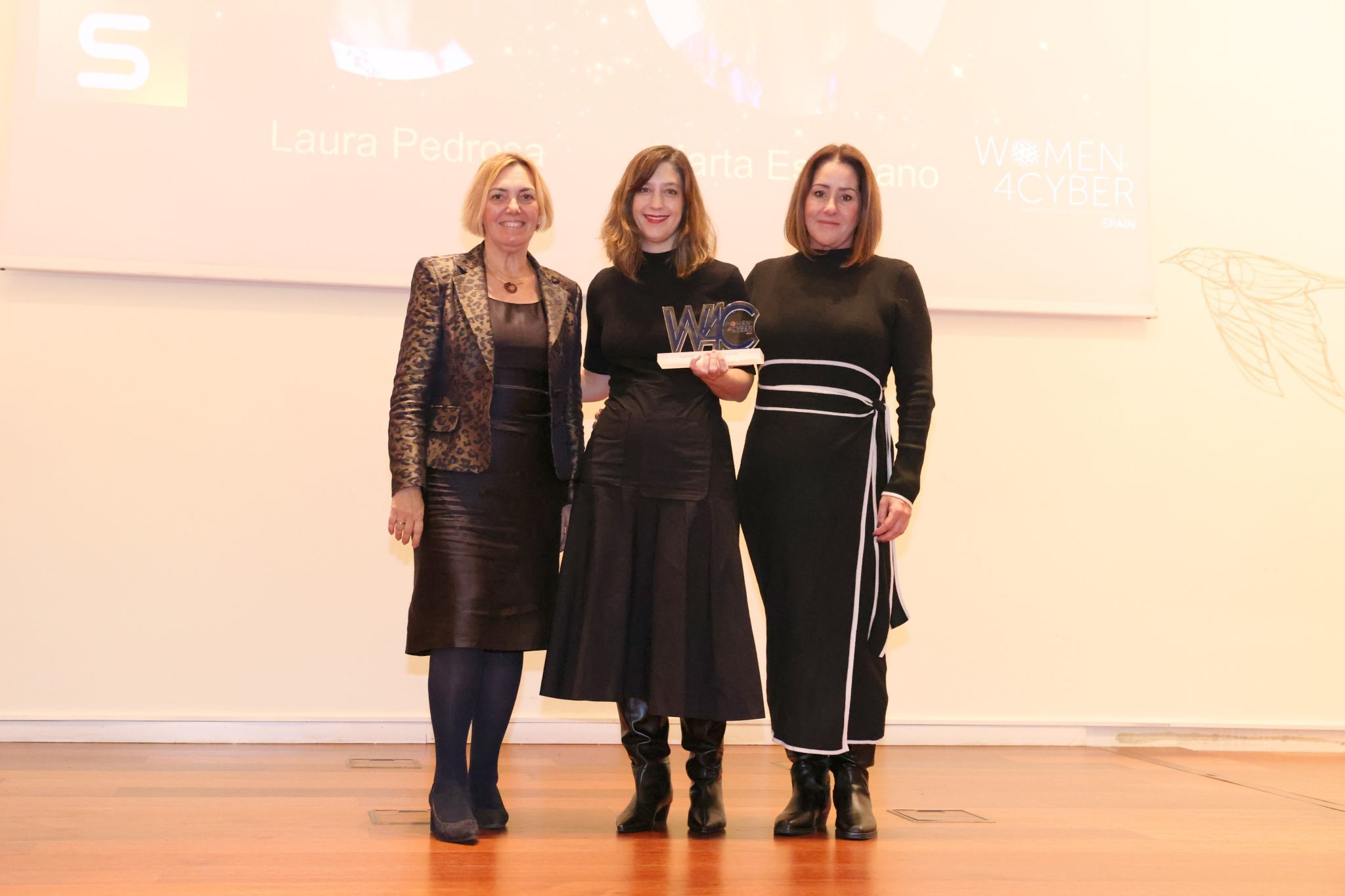 premios women4cyber
